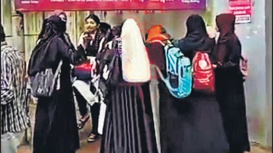 The letter stated that on the one hand, the central government had adopted the policy of ‘Beti Bachao Beti Padhao’ for the country but on the other, an incident like this in the state seemed to indicate “a conspiracy to deprive minority girls of education”. Khan has demanded that the college, the principal, and the management of the college take immediate action and cancel the “illegal” decision. (HT Photo)