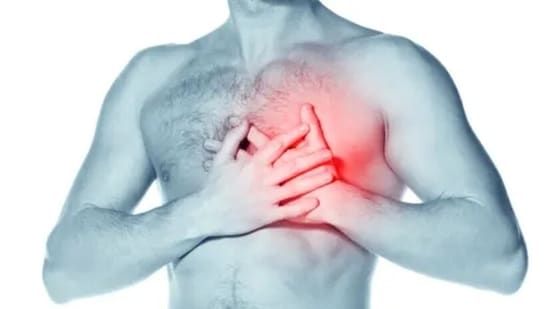 The way our blood clots determines if we are prone to having a heart attack. While some foods help in keeping the circulatory system healthy, some unhealthy food habits can make the blood sticky and more prone to blot formation. Here are a few food items that can help in keeping blood circulation healthy.&nbsp;(Unsplash)