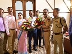 Chrisann Pereira interacts with Mumbai CP Vivek Phansalkar and his team at CP office in Mumbai. Photo by Anshuman Poyrekar. Chrisann Pereira interacts with Mumbai CP Vivek Phansalkar and his team at CP office in Mumbai. Photo by Anshuman Poyrekar.
