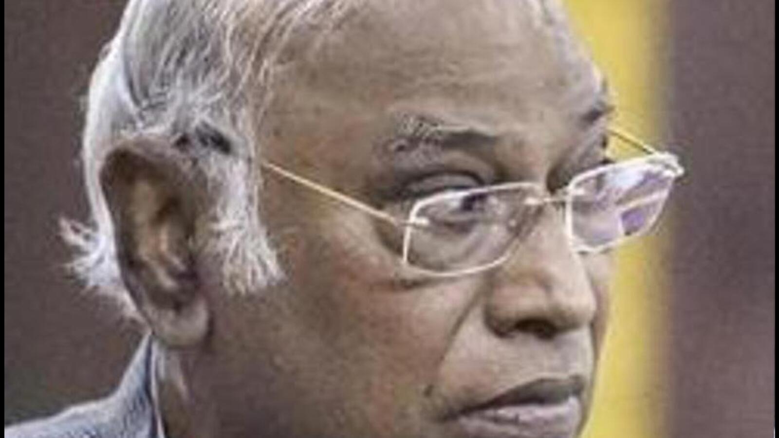 Karnataka: Police complaints filed over BJP leader's remark on Kharge | Latest News India - Vimarsana News