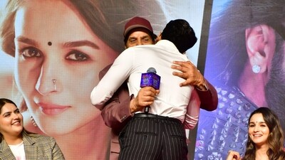 Ranveer Singh gives a tight hug to veteran actor Dharmendra at the success meet of the film. Dharmendra stars as Ranveer's grandfather in the Karan Johar. Ranveer revealed that working and sharing screen space with Dharmendra was nothing short of a ‘privilege’ for him as an actor, and he called him one of our ‘greatest superstars’ in Indian Cinema. (Varinder Chawla) Ranveer Singh gives a tight hug to veteran actor Dharmendra at the success meet of the film. Dharmendra stars as Ranveer's grandfather in the Karan Johar. Ranveer revealed that working and sharing screen space with Dharmendra was nothing short of a ‘privilege’ for him as an actor, and he called him one of our ‘greatest superstars’ in Indian Cinema. (Varinder Chawla)