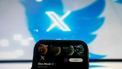 Elon Musk killed off the Twitter logo on July 24, 2023, replacing the world-recognized blue bird with a white X as the tycoon accelerates his efforts to transform the floundering social media giant. (AFP) Elon Musk killed off the Twitter logo on July 24, 2023, replacing the world-recognized blue bird with a white X as the tycoon accelerates his efforts to transform the floundering social media giant. (AFP)