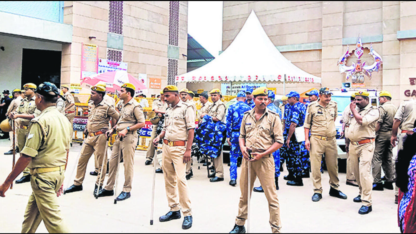 ASI survey of Gyanvapi begins under police vigil - Vimarsana News