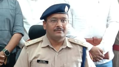 Varun Singla, outgoing SP Nuh addresses a press conference. (HT file) Varun Singla, outgoing SP Nuh addresses a press conference. (HT file)