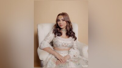 Aaliyah wore the choli with a matching mint green lehenga skirt featuring similar embroidery and sequin work, pleated layered ghera, and an A-line silhouette. A zari embroidered net dupatta, draped on her arms, completed the outfit. (Instagram) Aaliyah wore the choli with a matching mint green lehenga skirt featuring similar embroidery and sequin work, pleated layered ghera, and an A-line silhouette. A zari embroidered net dupatta, draped on her arms, completed the outfit. (Instagram)