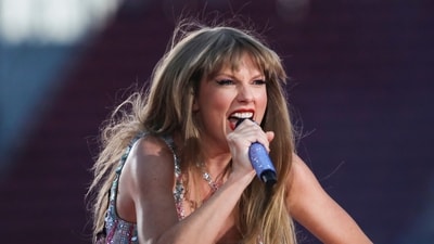 FILE - Taylor Swift performs at Levi's Stadium in Santa Clara, Calif. Friday, July 28, 2023. California's lieutenant governor and other elected officials on Tuesday, Aug. 1,2 023, urged Taylor Swift to postpone her Los Angeles concerts as a way to stand in solidarity with striking hotel workers. (Jessica Christian/San Francisco Chronicle via AP, FIle) (AP) FILE - Taylor Swift performs at Levi's Stadium in Santa Clara, Calif. Friday, July 28, 2023. California's lieutenant governor and other elected officials on Tuesday, Aug. 1,2 023, urged Taylor Swift to postpone her Los Angeles concerts as a way to stand in solidarity with striking hotel workers. (Jessica Christian/San Francisco Chronicle via AP, FIle) (AP)