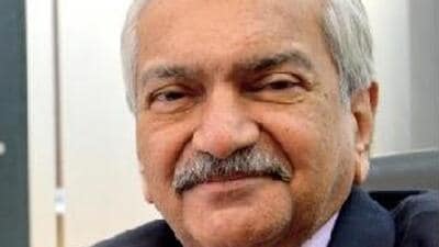 Dr Bakul Dholakia was IIM-Ahmedabad director during 2002-2007 Dr Bakul Dholakia was IIM-Ahmedabad director during 2002-2007