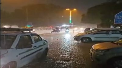Heavy rain lashes parts of Delhi (ANI) Heavy rain lashes parts of Delhi (ANI)
