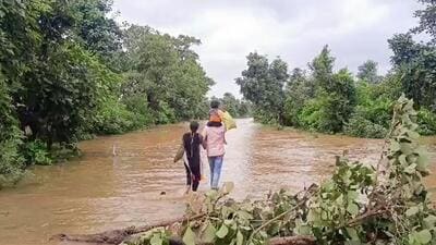 Telangana minister Vemula Prashant Reddy said Moranchapalli village in Jayashankar Bhupalpally district was totally inundated due to flash floods to Moranchavagu on account of heavy rains on the night of July 26 and 27. (ANi) Telangana minister Vemula Prashant Reddy said Moranchapalli village in Jayashankar Bhupalpally district was totally inundated due to flash floods to Moranchavagu on account of heavy rains on the night of July 26 and 27. (ANi)