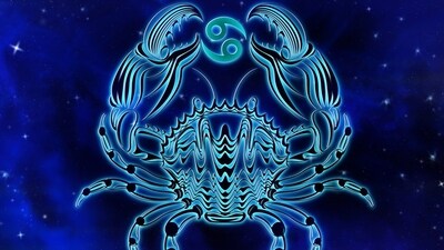 Cancer Daily Horoscope for August 4, 2023: Today, Cancerians, the universe has a special cosmic flow in store for you!