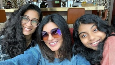 Sushmita Sen has two daughters, Renee and Alisah. Sushmita Sen has two daughters, Renee and Alisah.