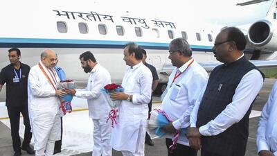 **EDS: IMAGE VIA @CMOMaharashtra** Pune: Union Home Minister Amit Shah being received by Maharashtra Chief Minister Eknath Shinde, Deputy Chief Minister Ajit Pawar and others upon his arrival, in Pune, Saturday, Aug. 5, 2023. (PTI Photo)(PTI08_05_2023_000220A) (PTI) **EDS: IMAGE VIA @CMOMaharashtra** Pune: Union Home Minister Amit Shah being received by Maharashtra Chief Minister Eknath Shinde, Deputy Chief Minister Ajit Pawar and others upon his arrival, in Pune, Saturday, Aug. 5, 2023. (PTI Photo)(PTI08_05_2023_000220A) (PTI)