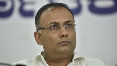 K'taka minister praises Delhi's Mohalla Clinic initiative, takes U turn later K'taka minister praises Delhi's Mohalla Clinic initiative, takes U turn later