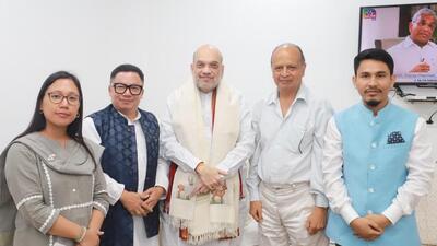 A delegation of leaders from Meghalaya, led by Lok Sabha MP Agatha Sangma and Rajya Sabha MP Dr Wanweiroy Kharlukhi, met Union home minister Amit Shah on Friday (Twitter/@NoorulHassanMLA)
