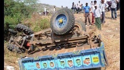 Mishaps involving tractor trolleys keep on happening on U.P. roads despite the government’s directions for stopping such vehicles to transport people other than labourers. (For Representation) Mishaps involving tractor trolleys keep on happening on U.P. roads despite the government’s directions for stopping such vehicles to transport people other than labourers. (For Representation)