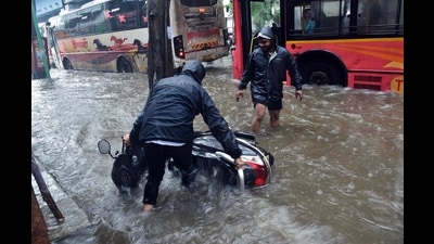 Thane, India - July, 27, 2023: after heavy rain in Thane , Water logging at vandana cinema thane , in Thane, in Mumbai, India, on,Thursday, July, 27, 2023. ( Praful Gangurde / HT Photo )