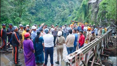 Uttarakhand chief minister Pushkar Singh Dhami’s scheduled visit to the landslide spot was cancelled due to bad weather. (HT Photo) Uttarakhand chief minister Pushkar Singh Dhami’s scheduled visit to the landslide spot was cancelled due to bad weather. (HT Photo)