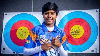 17-year-old Aditi Swami becomes a senior world champion in the compound women's final of the World Archery Championships (Twitter/India_AllSports) 17-year-old Aditi Swami becomes a senior world champion in the compound women's final of the World Archery Championships (Twitter/India_AllSports)