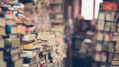 Book podcasts are a great way to discover new books and to learn about the people behind the books. (Pixabay)