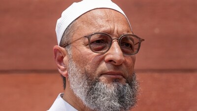 AIMIM MP Asaduddin Owaisi at Parliament House complex. (PTI / Fle) AIMIM MP Asaduddin Owaisi at Parliament House complex. (PTI / Fle)