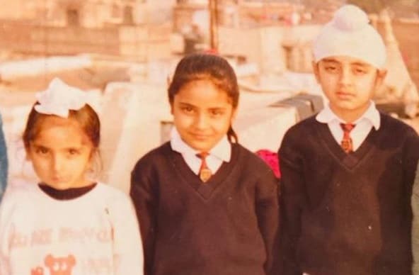 Simarjeet (R) with his siblings Simarjeet (R) with his siblings