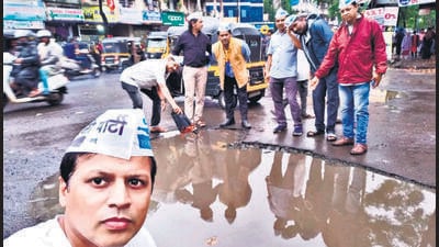 Selfie with potholes: VVMC gets 1,097 responses, but menace continues to haunt commuters Selfie with potholes: VVMC gets 1,097 responses, but menace continues to haunt commuters