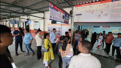 As the Pune division has been divided into three divisions the process is taking time for the appointment of the new officer. Hopefully, the orders will be issued this week, RTO officials said. (HT PHOTO) As the Pune division has been divided into three divisions the process is taking time for the appointment of the new officer. Hopefully, the orders will be issued this week, RTO officials said. (HT PHOTO)