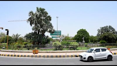 Pari chowk in Greater Noida. According to officials, the authority hopes to complete the pod taxi project by the end of 2024. (Sunil Ghosh/HT Photo) Pari chowk in Greater Noida. According to officials, the authority hopes to complete the pod taxi project by the end of 2024. (Sunil Ghosh/HT Photo)