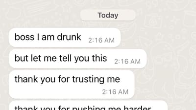 An employee sent these messages to boss after getting drunk. (Twitter/@siddhantmin)