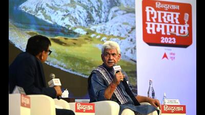 Jammu and Kashmir lieutenant governor Manoj Sinha in conversation with editor-in-chief of Hindustan Shashi Shekhar at SKICC in Srinagar on Monday. (Waseem Andrabi /HT) Jammu and Kashmir lieutenant governor Manoj Sinha in conversation with editor-in-chief of Hindustan Shashi Shekhar at SKICC in Srinagar on Monday. (Waseem Andrabi /HT)