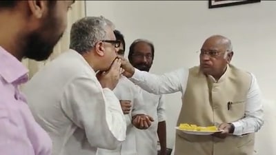 Congress president Mallikarjun Kharge offers sweets to TMC MP Derek O'Brien during celebrations of party leader Rahul Gandhi's Lok Sabha membership, (PTI) Congress president Mallikarjun Kharge offers sweets to TMC MP Derek O'Brien during celebrations of party leader Rahul Gandhi's Lok Sabha membership, (PTI)