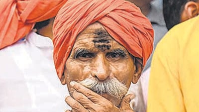 Pune, India - July 7, 2018: Sambhaji Bhide was present at Shiajinagar to take blessing of Paalkhi Procession at Shivajinagar in Pune, India, on Saturday, July 7, 2018. (Photo by Sanket Wankhade/HT PHOTO) Pune, India - July 7, 2018: Sambhaji Bhide was present at Shiajinagar to take blessing of Paalkhi Procession at Shivajinagar in Pune, India, on Saturday, July 7, 2018. (Photo by Sanket Wankhade/HT PHOTO)