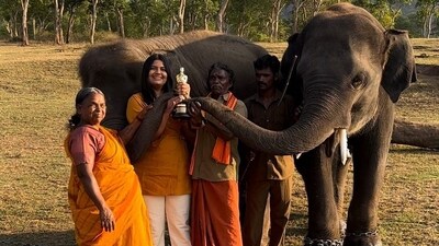 Kartiki Gonsalves with Bomman, Bellie, Raghu, and Bommi. Kartiki Gonsalves with Bomman, Bellie, Raghu, and Bommi.