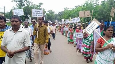 Two dozen villages in Haludbani and Purihasa gram sabhas in East Singhbhum district decided to ban the settlement of non-tribals (HT Photo) Two dozen villages in Haludbani and Purihasa gram sabhas in East Singhbhum district decided to ban the settlement of non-tribals (HT Photo)