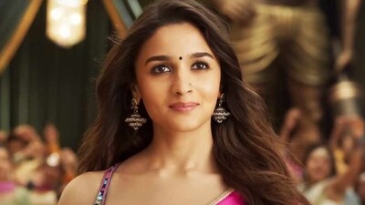 Alia Bhatt in Rocky Aur Rani Kii Prem Kahaani Alia Bhatt in Rocky Aur Rani Kii Prem Kahaani