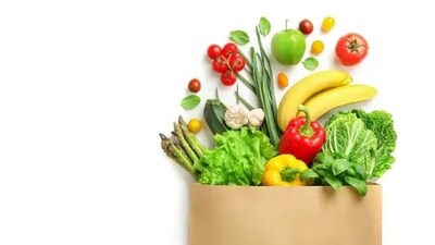 Smart carbohydrates such as fruits, vegetables and fiber-rich food items help in elevating the mood. (Unsplash) Smart carbohydrates such as fruits, vegetables and fiber-rich food items help in elevating the mood. (Unsplash)