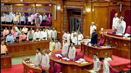 Members of the UP assembly condoled the deaths of former legislators, including Atiq Ahmad and his brother Khalid Azim Asraf. Speaker Satish Mahana read out the condolence message at the start of the assembly’s Monsoon session in Lucknow on Monday. (HT Photo)