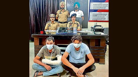 Snatching accused in the custody of division number 5 police in Ludhiana. (HT PHOTO)