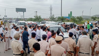 Nuh: Congress MP Deepender Hooda with other party leaders stopped by police while on their way to violence-hit areas of Nuh. (PTI) Nuh: Congress MP Deepender Hooda with other party leaders stopped by police while on their way to violence-hit areas of Nuh. (PTI)
