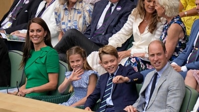 Prince William and Kate Middleton with their children Princess Charlotte and Prince George (Twitter)