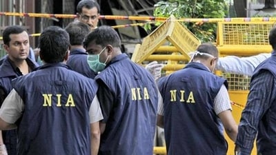 NIA hands over three illegal immigrants from Bangladesh to Bengaluru police NIA hands over three illegal immigrants from Bangladesh to Bengaluru police