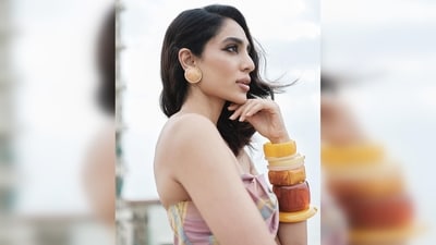 Sobhita Dhulipala styled her look with peep-toe golden platform heels and boho-chic jewellery. (Instagram/@sobhitad) Sobhita Dhulipala styled her look with peep-toe golden platform heels and boho-chic jewellery. (Instagram/@sobhitad)