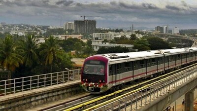 'Use headphones while playing music inside the train,' Namma Metro to passengers (Ajay Aggarwal/HT Photo) 'Use headphones while playing music inside the train,' Namma Metro to passengers (Ajay Aggarwal/HT Photo)