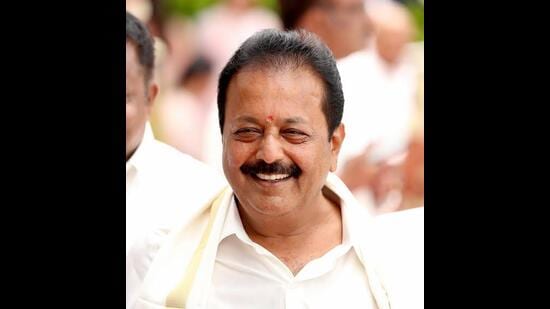 Siddaramaiah on Tuesday said, “Cheluvarayaswamy has said the letter is fake, I have told police to investigate the matter.” (HT Photo)