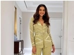 Rakul Preet Singh is an absolute fashionista. The actor keeps slaying fashion goals like a pro with snippets from her fashion diaries on her Instagram profile on a regular basis. From acing casual looks to showing us how to deck up perfectly in ethnic ensembles to being the boss babe in formal attire, Rakul Preet can do it all. The actor, on Wednesday, made our midweek better with a string of pictures of herself acing an ethnic look.