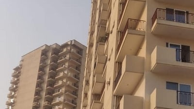 Among eight cities, MMR was the only cities that saw fall in average prices during the April-June quarter by 3 per cent to ₹19,111 per square feet due to significant new supply and rising unsold inventory. (HT File Photo) Among eight cities, MMR was the only cities that saw fall in average prices during the April-June quarter by 3 per cent to ₹19,111 per square feet due to significant new supply and rising unsold inventory. (HT File Photo)