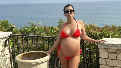 Kourtney Kardashian glows in a maternity shoot (Instagram/Kourtney Kardashian) Kourtney Kardashian glows in a maternity shoot (Instagram/Kourtney Kardashian)