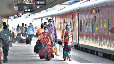 According to the report, the Indian Railways could not generate a net surplus during 2021-22 as it had done in 2020-21 with an operating ratio of 97.45%. (File photo)