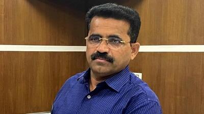 Dilip Dhole was private secretary to Eknath Shinde when he was a minister in the previous Devendra Fadnavis government (Twitter/iArtistShruti) Dilip Dhole was private secretary to Eknath Shinde when he was a minister in the previous Devendra Fadnavis government (Twitter/iArtistShruti)