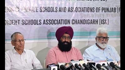Members of The School association of Haryana said they will go to Punjab and Haryana high court regarding the matter and will be forced to change their board from CBSE if their demands were not met. (Ravi Kumar/HT)
